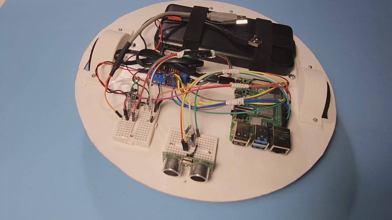 3-wheeled robot top view.