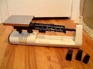 TW-2610 triple beam balance/scale.