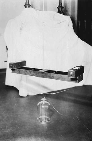 Gravitator experiment by Thomas Townsend Brown.